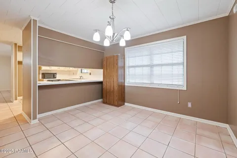 $189,000 | 210 San Carlos Circle, Lafayette, LA 70506