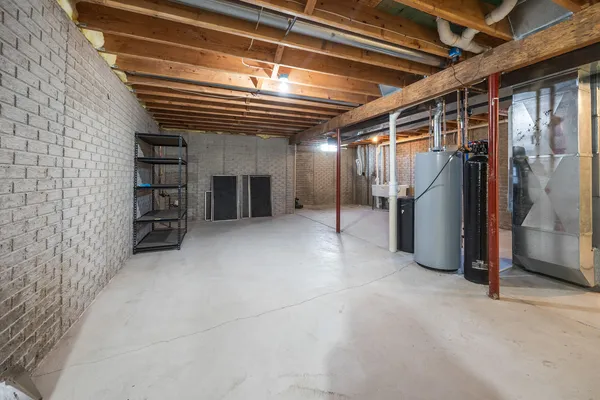 $449,900 | 954 South Redding Circle, Belgium, WI 53004