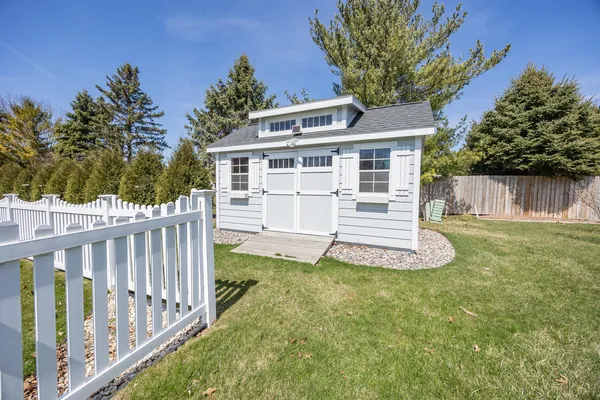 $449,900 | 954 South Redding Circle, Belgium, WI 53004