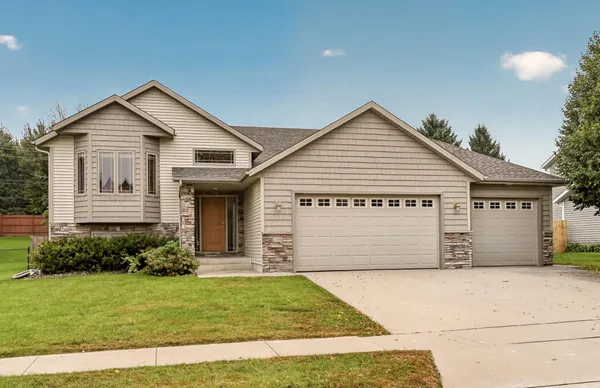 $499,900 | 3588 Hart Lane Southwest, Rochester, MN 55902