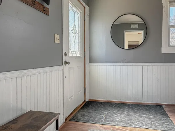 $224,900 | 672 South Anna Avenue, Lake Crystal, MN 56055