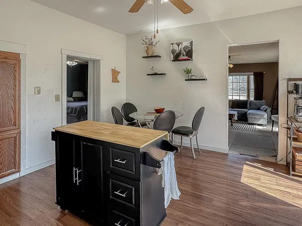 $224,900 | 672 South Anna Avenue, Lake Crystal, MN 56055