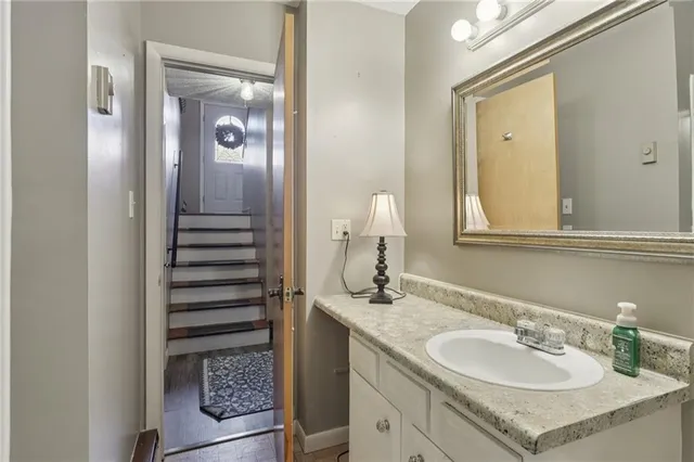 $298,000 | 644 Palo Alto Drive, Ellwood City, PA 16117