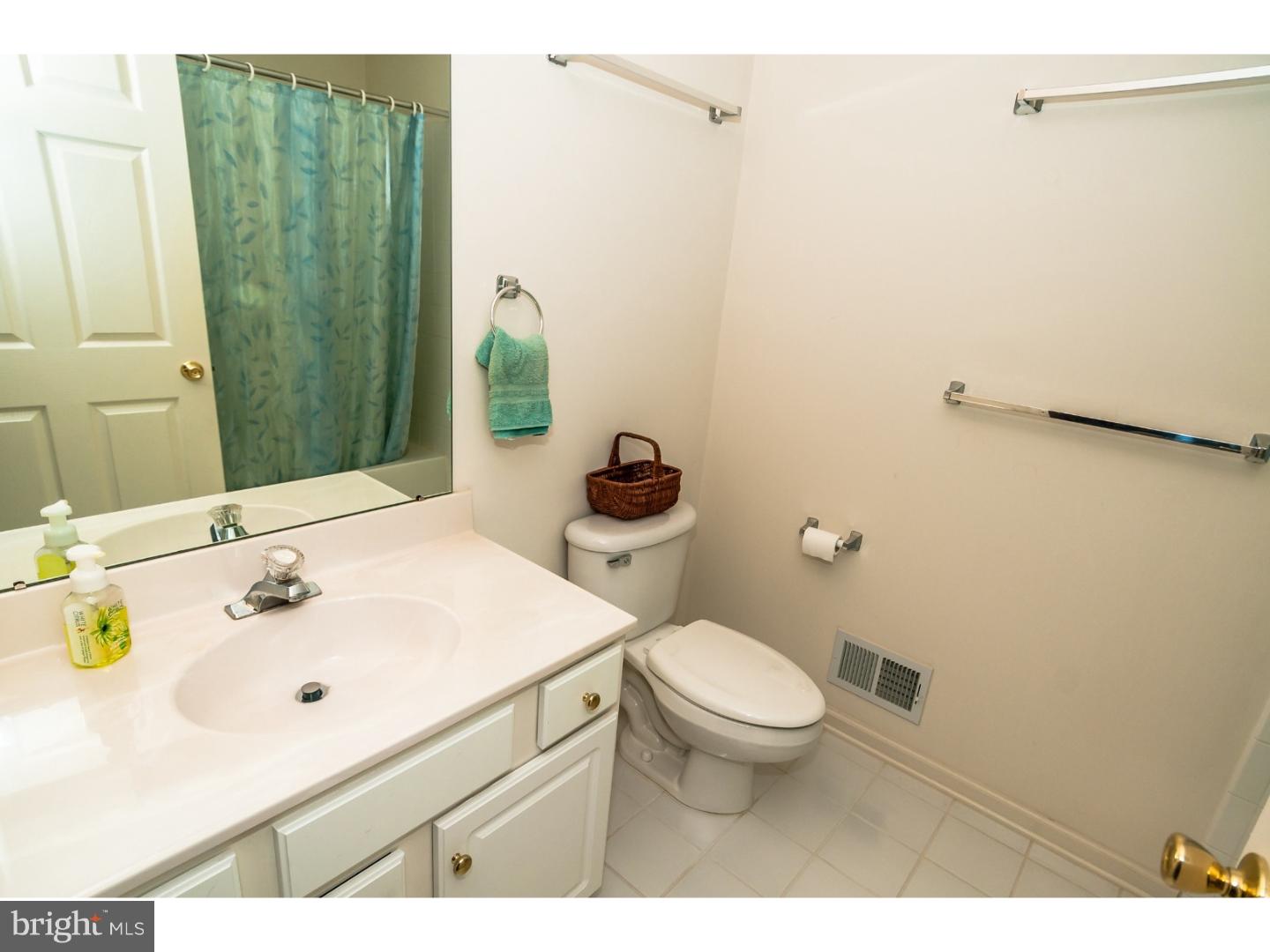 42 Warwick Road Princeton Junction, NJ 08550 - Photo 19 of 25 Bathroom