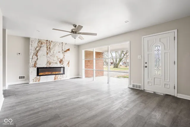 $269,900 | 3258 West 39th Street, Indianapolis, IN 46228