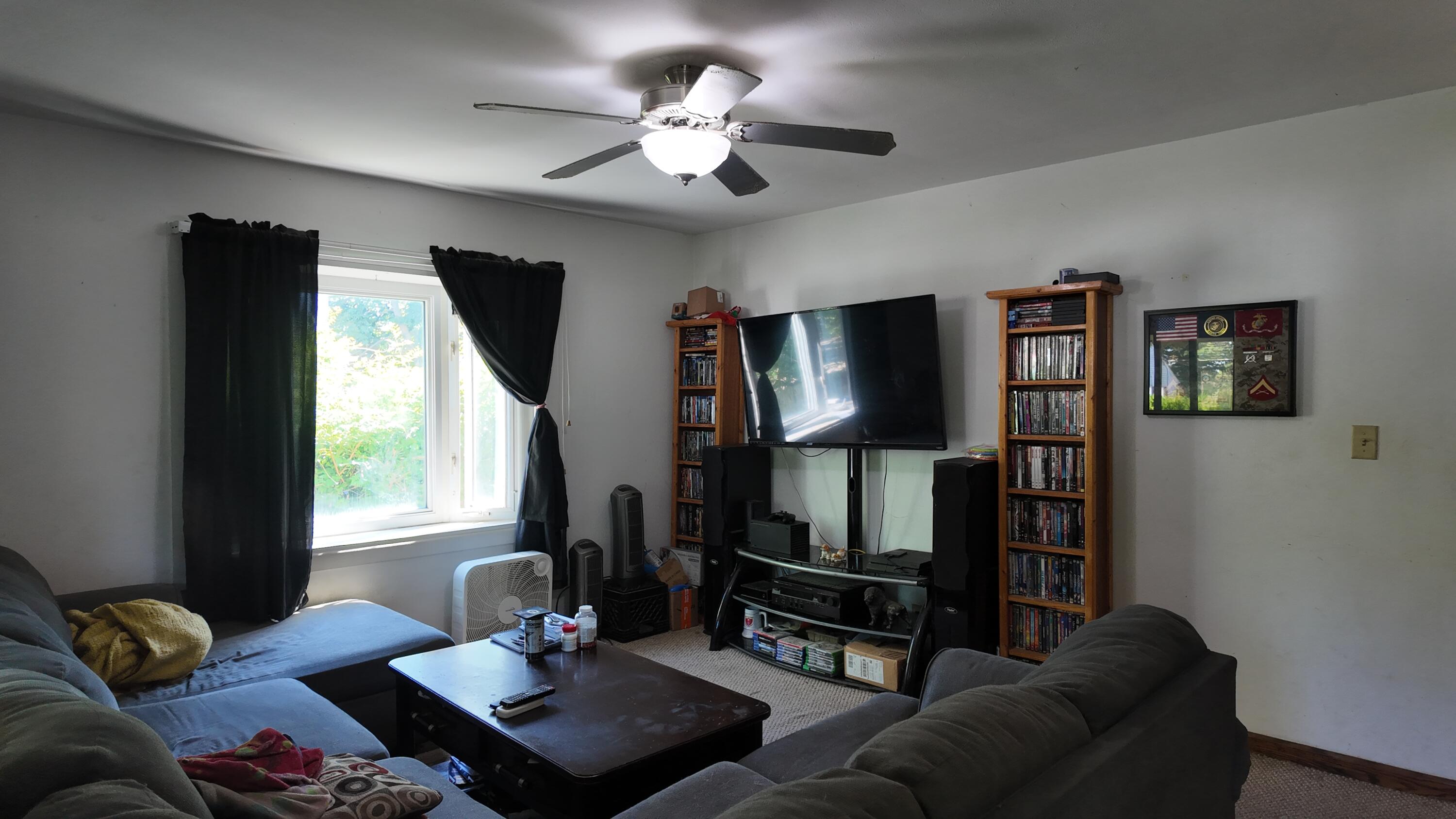 3424 4th Avenue Racine, WI 53402 - Photo 3 of 20 Living Room