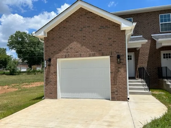 $1,895 | 2702 East Copeland Court, Unit A, Clarksville, TN 37042