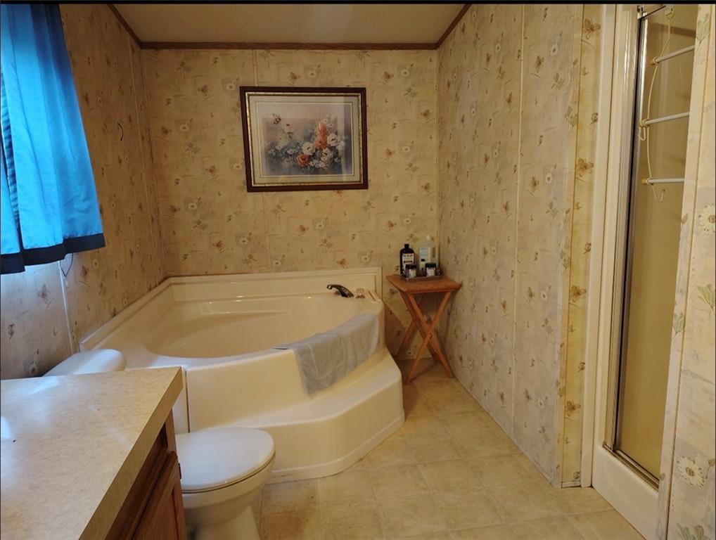 2278 Egypt Road Brockway, PA 15824 - Photo 12 of 26 a bathroom with a sink and a bathtub
