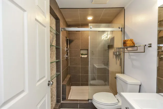 $270,000 | 8 Northeast Village Road, Concord, NH 03301