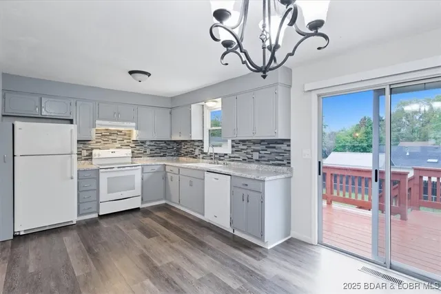 $259,000 | 509 Sunset Strip, Eldon, MO 65026