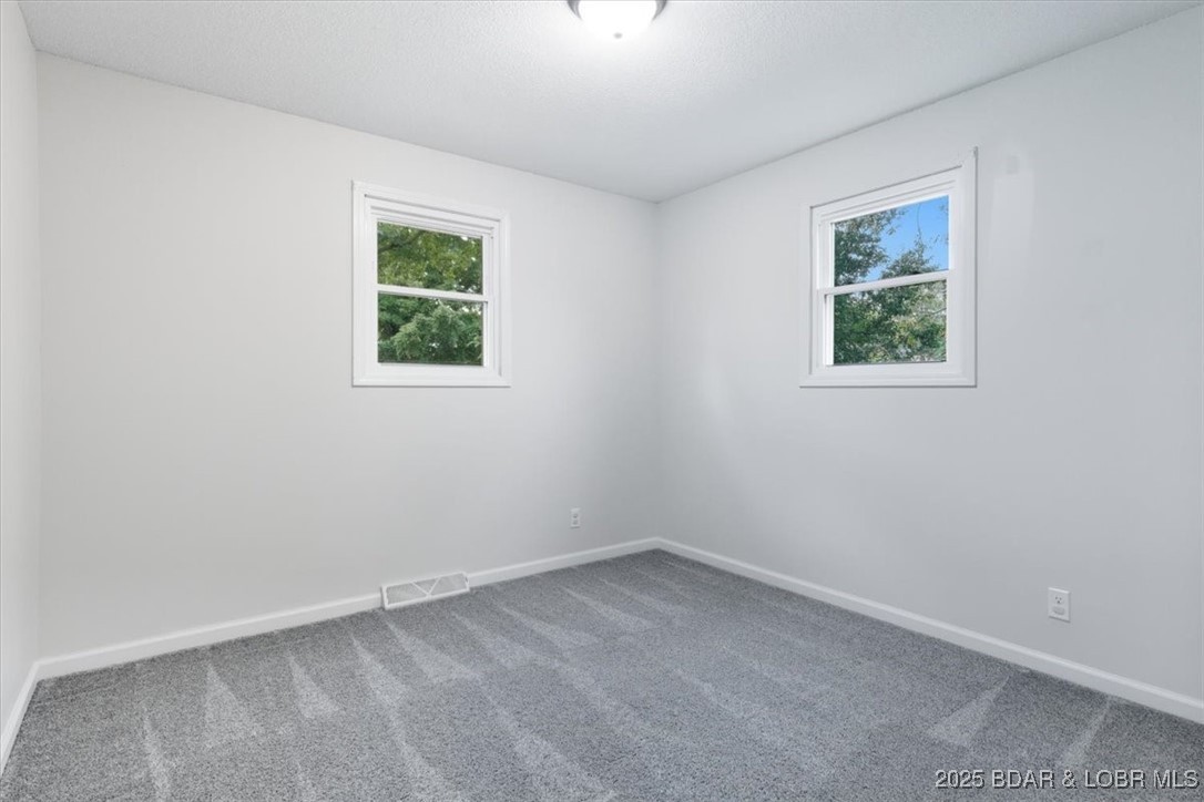 509 Sunset Strip Eldon, MO 65026 - Photo 36 of 61