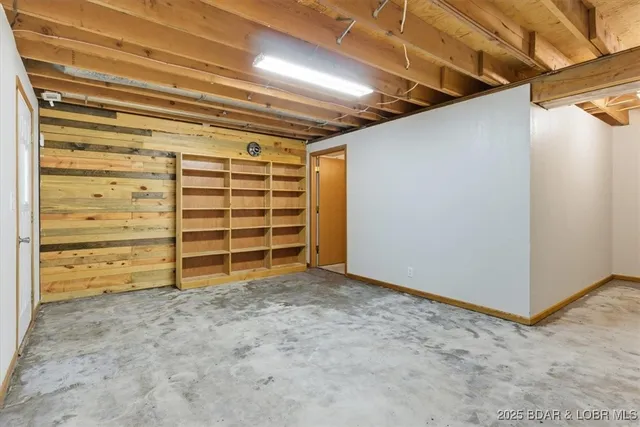 $259,000 | 509 Sunset Strip, Eldon, MO 65026