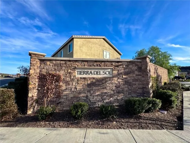 $3,095 | 31739 Woodbank Way, Winchester, CA 92596