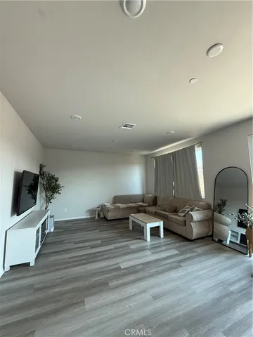 $3,095 | 31739 Woodbank Way, Winchester, CA 92596