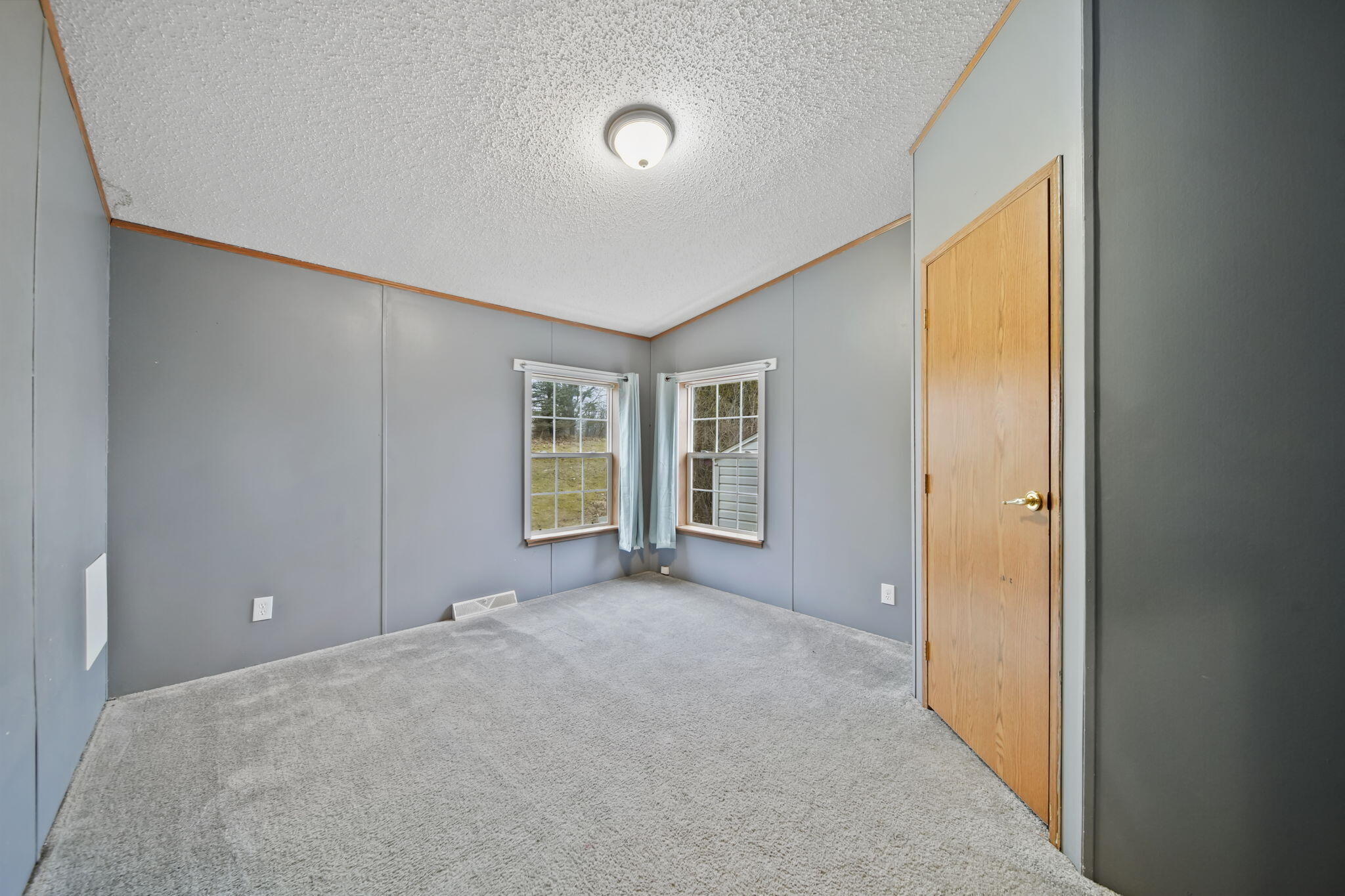 1961 Ridgeview Ypsilanti, MI 48198 - Photo 18 of 33 20-web-or-mls-DSC04911