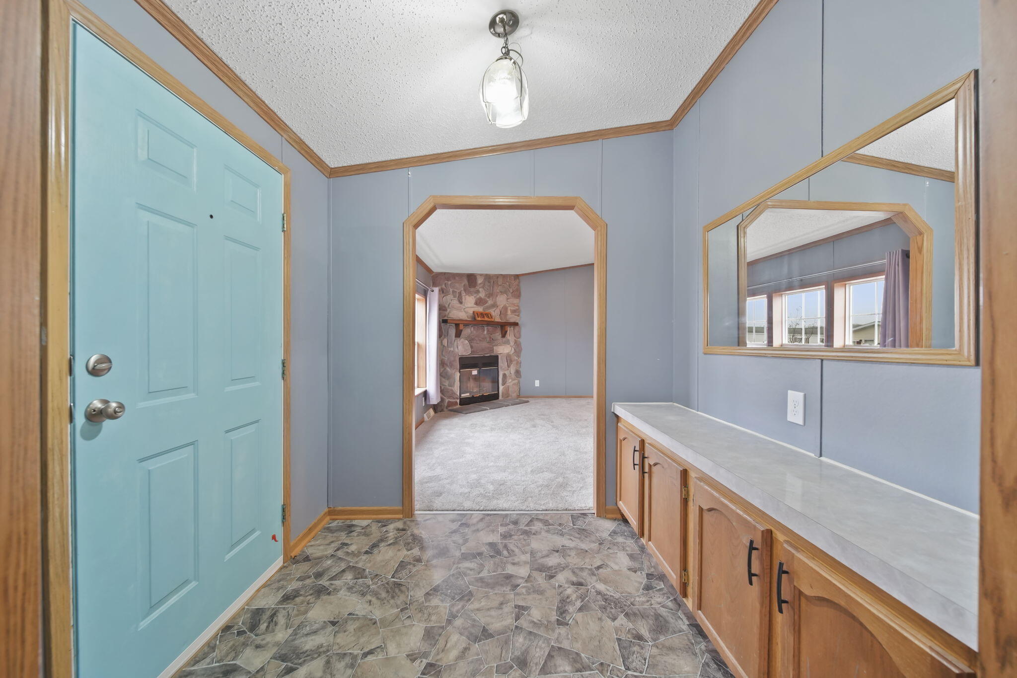 1961 Ridgeview Ypsilanti, MI 48198 - Photo 2 of 33 4-web-or-mls-DSC04881