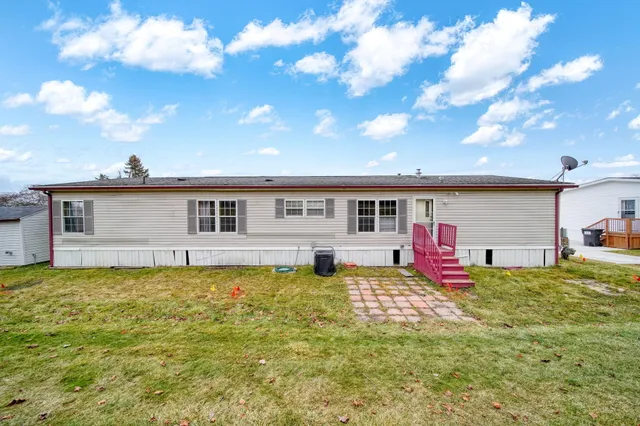 $60,000 | 1961 Ridgeview, Ypsilanti, MI 48198
