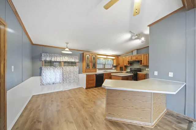 $60,000 | 1961 Ridgeview, Ypsilanti, MI 48198