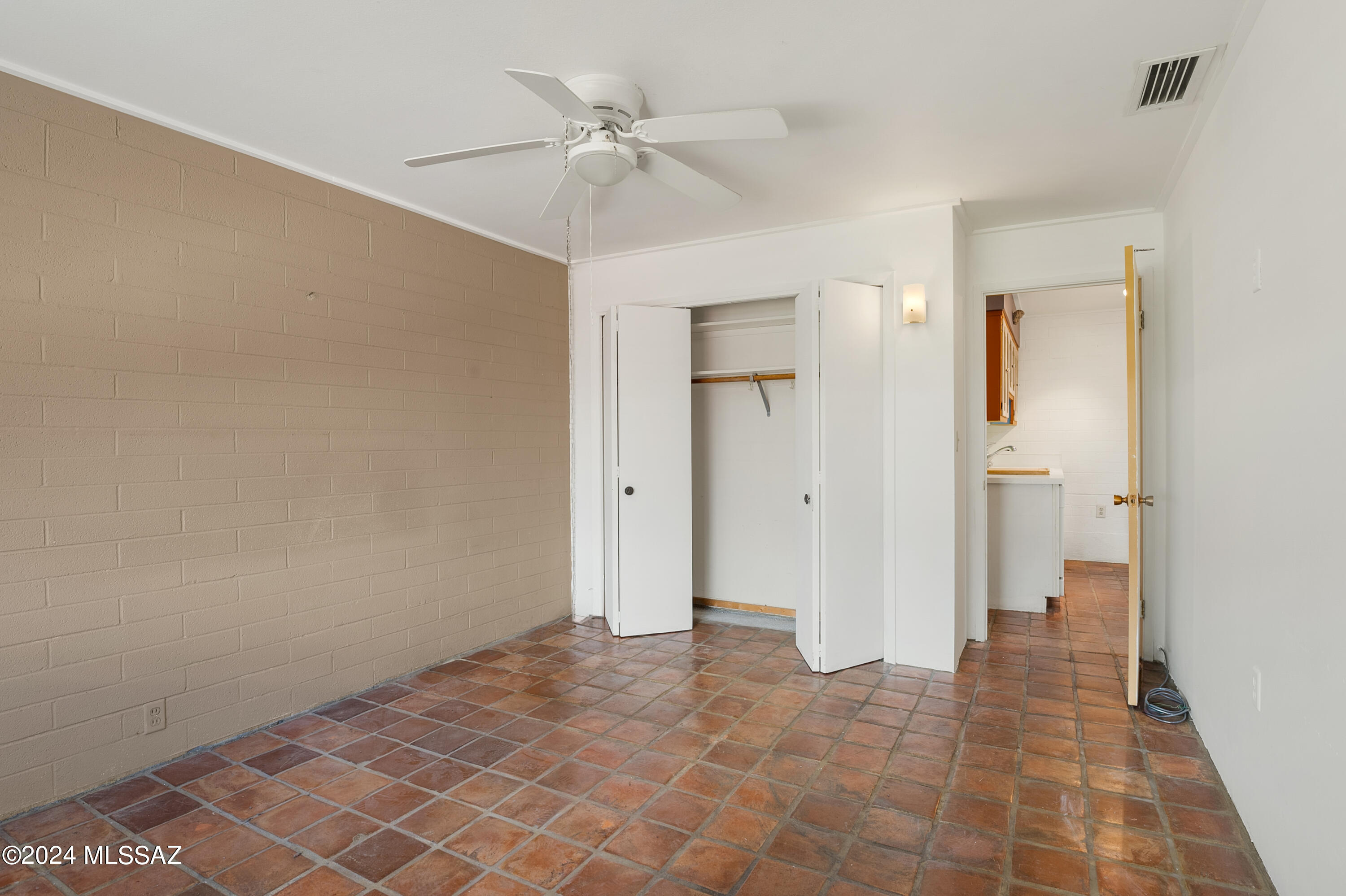 492 North Silverbell Road, Unit 492A Tucson, AZ 85745 - Photo 20 of 27