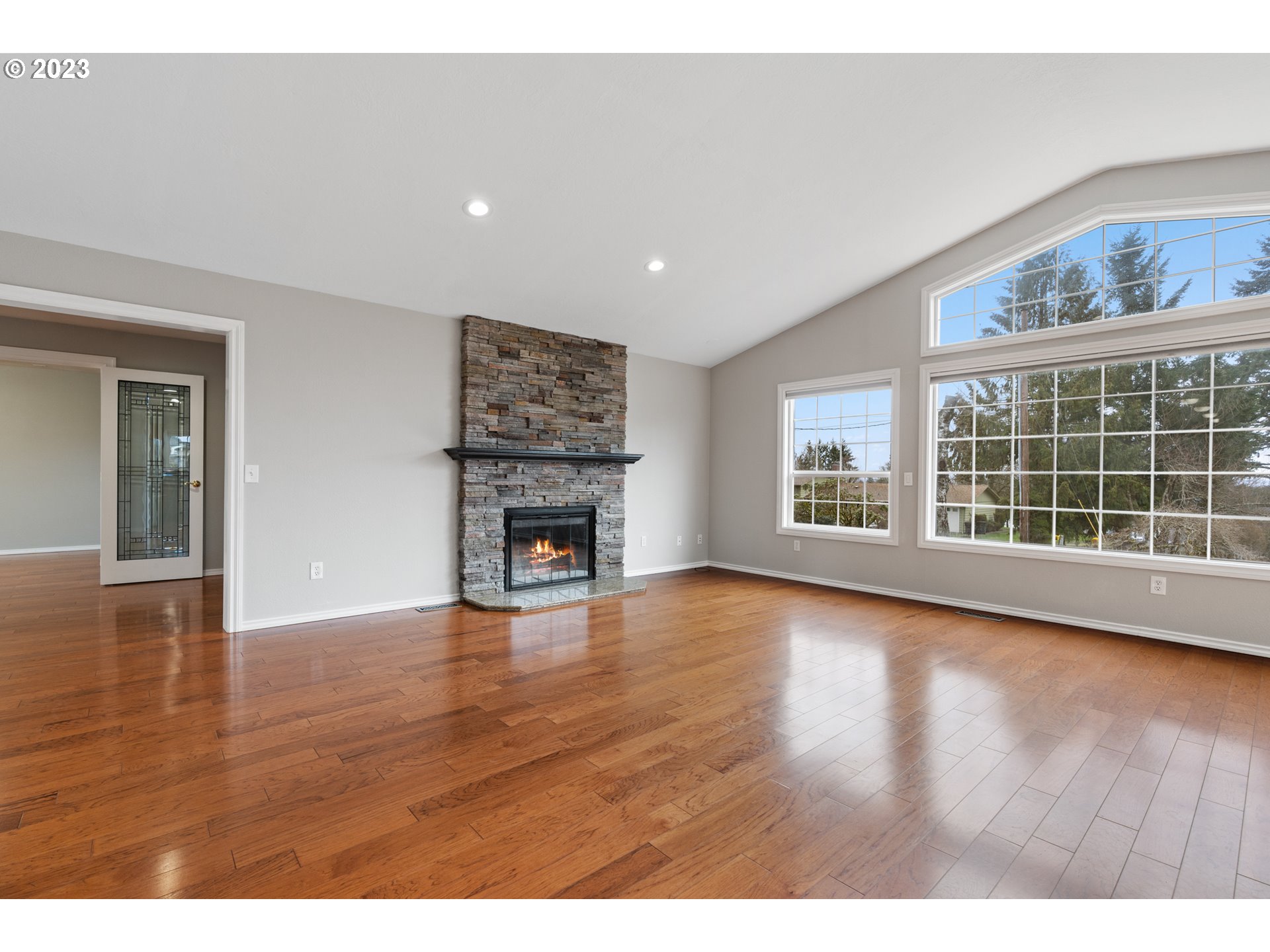 3940 Ridge Lane West Linn, OR 97068 - Photo 10 of 32 Gallery Image 10
