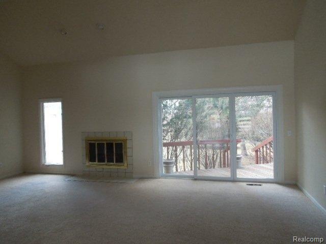5590 Ridgewood Road, Unit 5590 West Bloomfield, MI 48322 - Photo 7 of 22 4-2 068.jpg