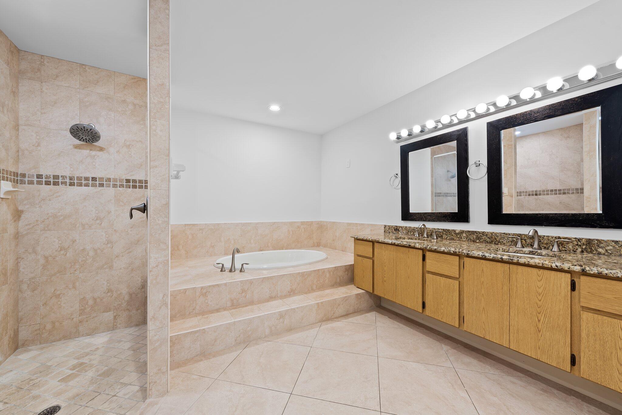 141 Sand Pine Drive Jupiter, FL 33477 - Photo 18 of 47 12-web-or-mls-_BWP9865