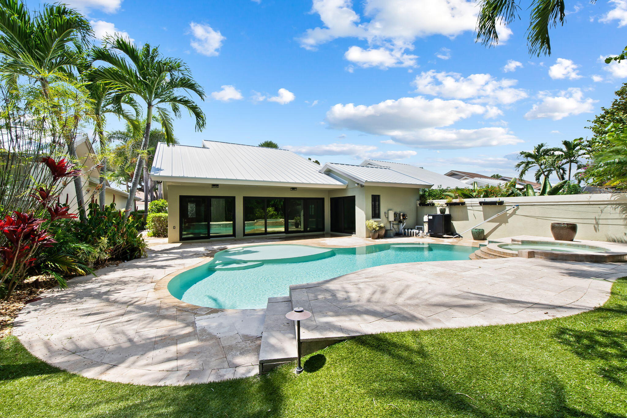 141 Sand Pine Drive Jupiter, FL 33477 - Photo 32 of 47 21-web-or-mls-DSC_9795