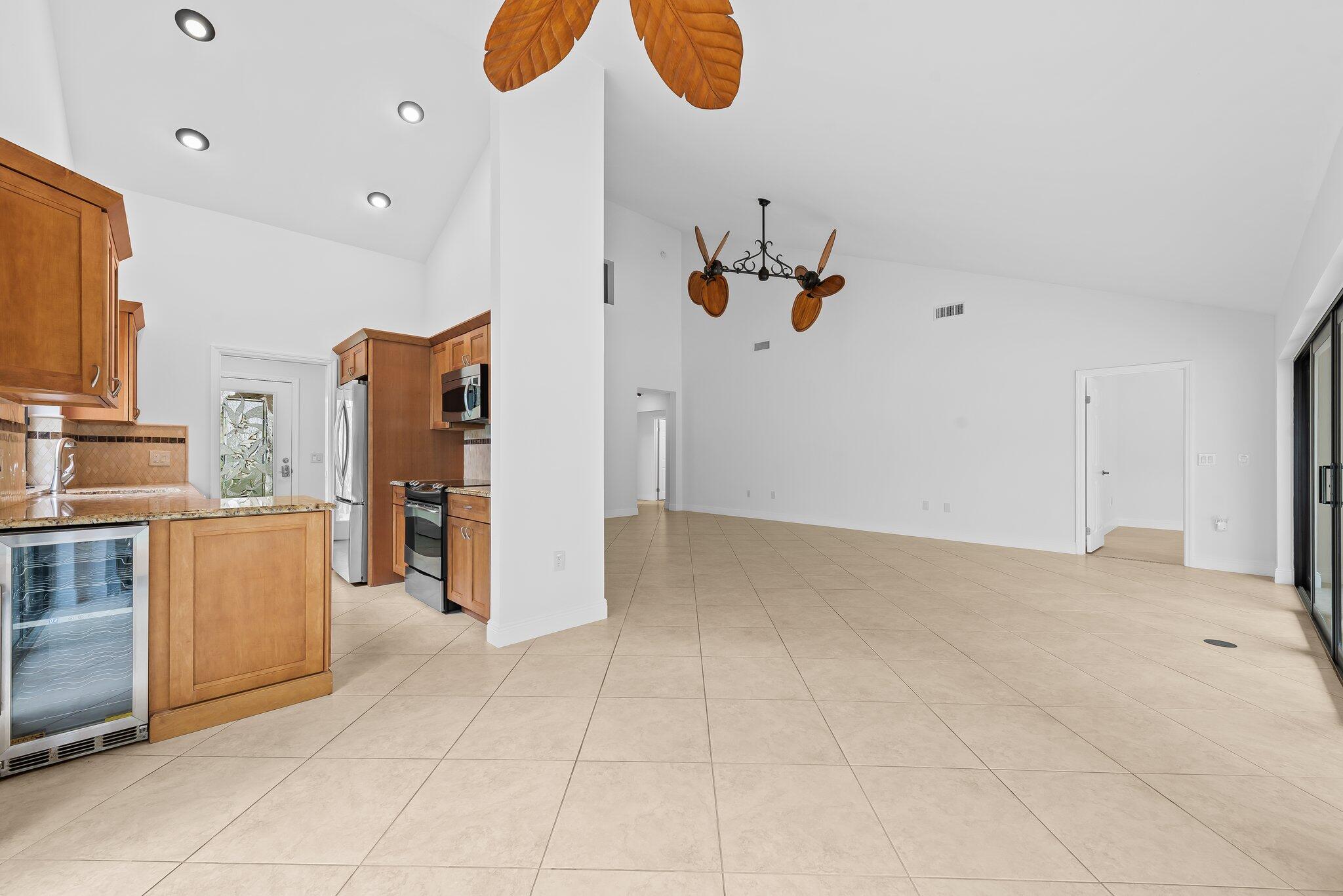 141 Sand Pine Drive Jupiter, FL 33477 - Photo 10 of 47 3-web-or-mls-_BWP9834