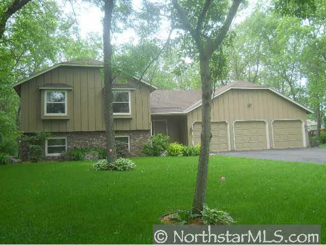 4224 Tonkawood Road Minnetonka, MN 55345 - Photo 1 of 10 Gallery Image 1