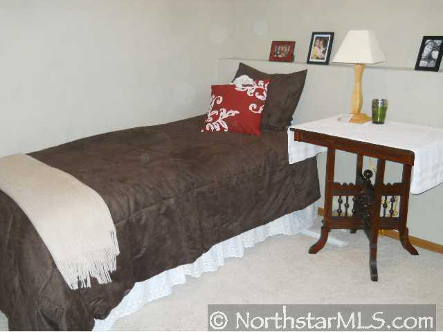 4224 Tonkawood Road Minnetonka, MN 55345 - Photo 9 of 10 Gallery Image 9