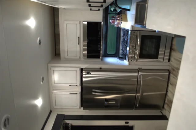 $190,000 | 93 Swallow Street, Palacios, TX 77465