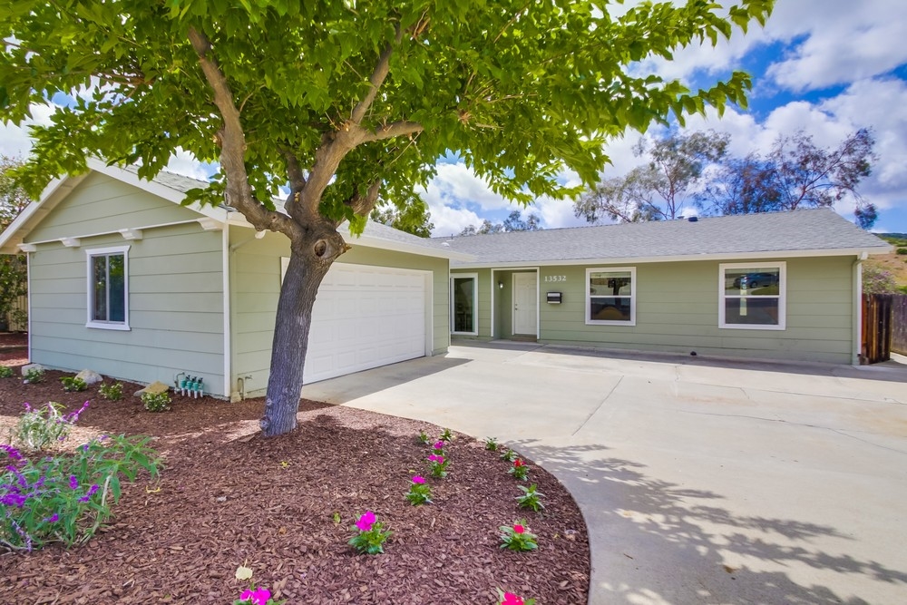 13532 Tobiasson Road Poway, CA 92064 - Photo 2 of 25