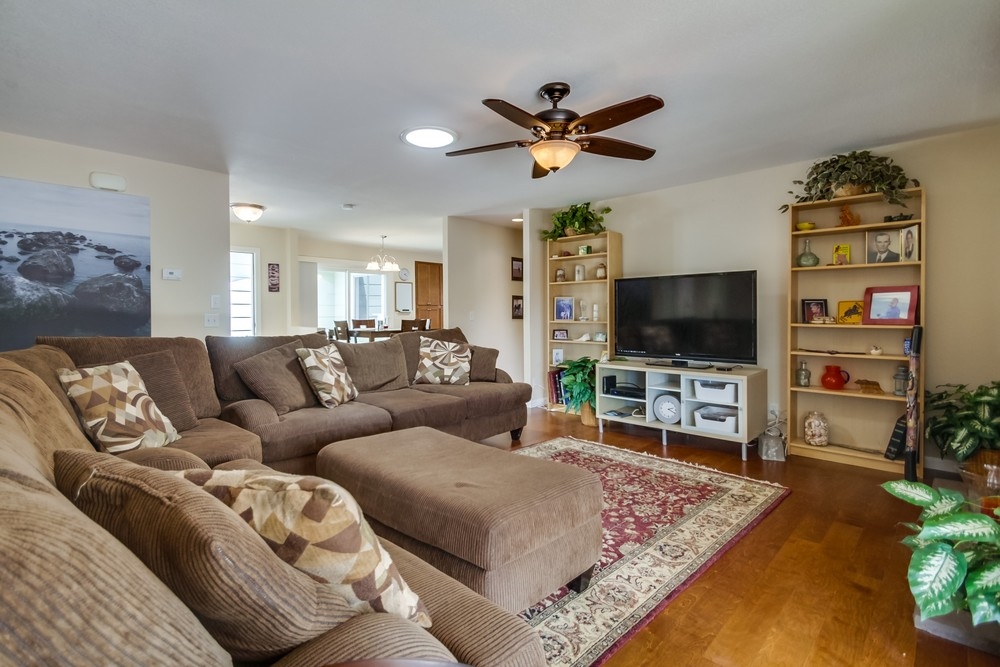 13532 Tobiasson Road Poway, CA 92064 - Photo 4 of 25