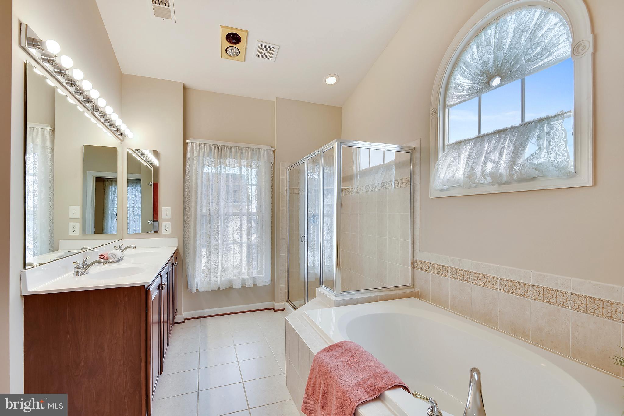 12318 Cypress Spring Road Clarksburg, MD 20871 - Photo 19 of 30 UPGRADED LUXURY MASTER BATH