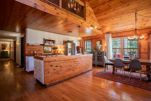 $845,900 | 4991 Millis Road, Columbiaville, MI 48421