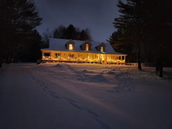 $699,000 | 4991 Millis Road, Columbiaville, MI 48421