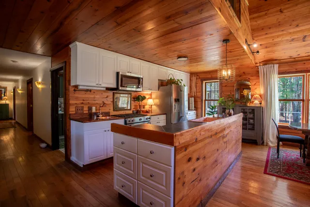 $845,900 | 4991 Millis Road, Columbiaville, MI 48421