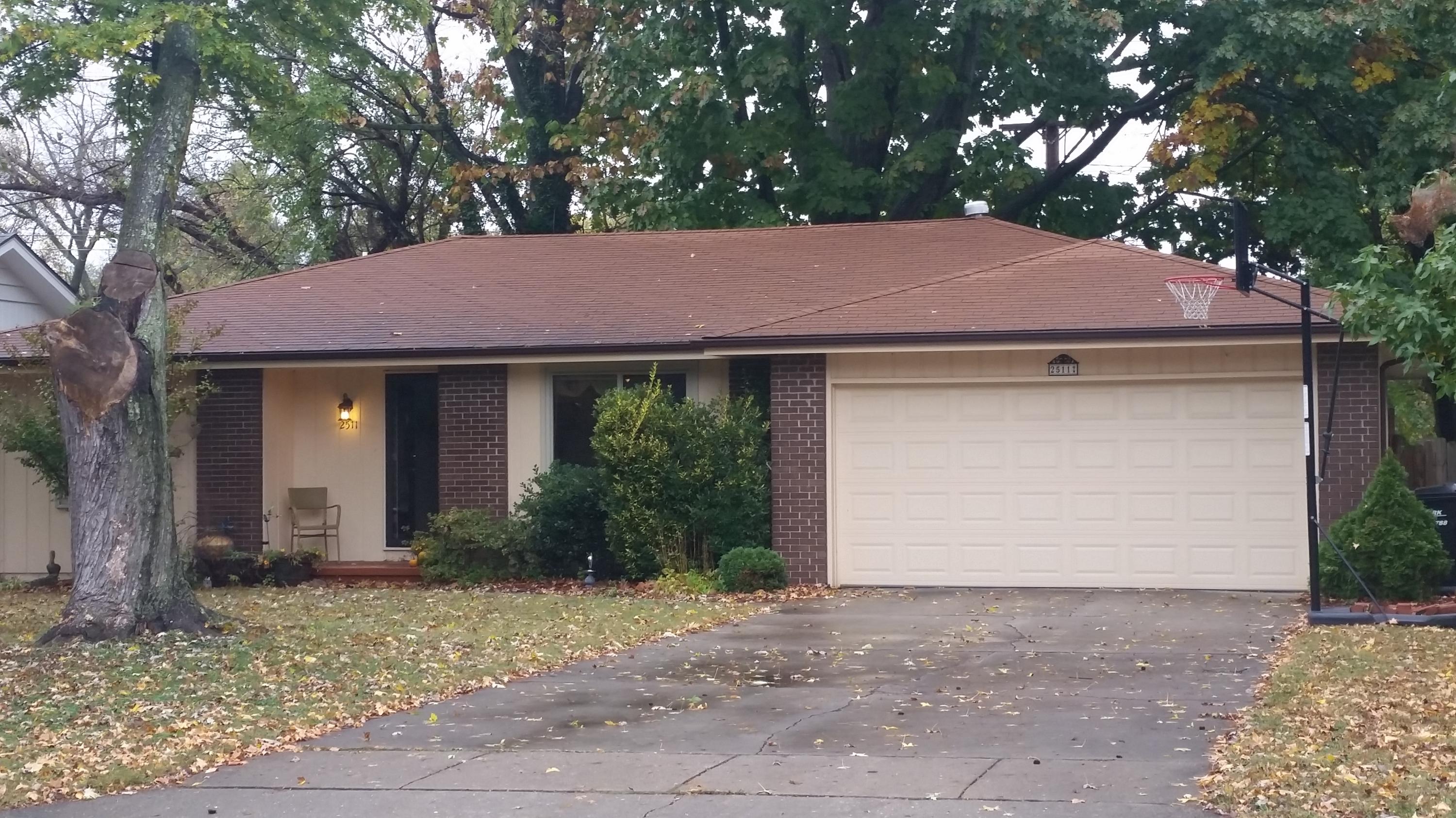 2511 South Pickwick Avenue Springfield, MO 65804 - Photo 1 of 1 20151031_153804