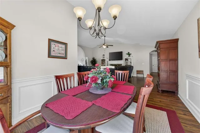 $397,500 | 336 Dixie Ct Mount, Mount Airy, GA 30563