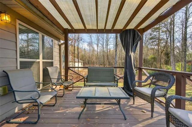 $397,500 | 336 Dixie Ct Mount, Mount Airy, GA 30563