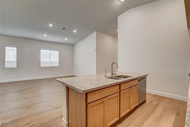 $3,400 | 97 Sarabeth Street, Las Vegas, NV 89138