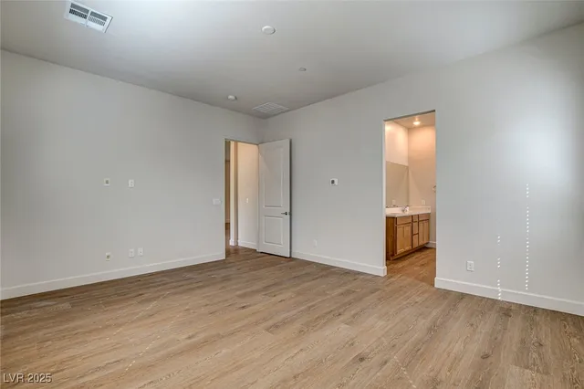 $3,400 | 97 Sarabeth Street, Las Vegas, NV 89138