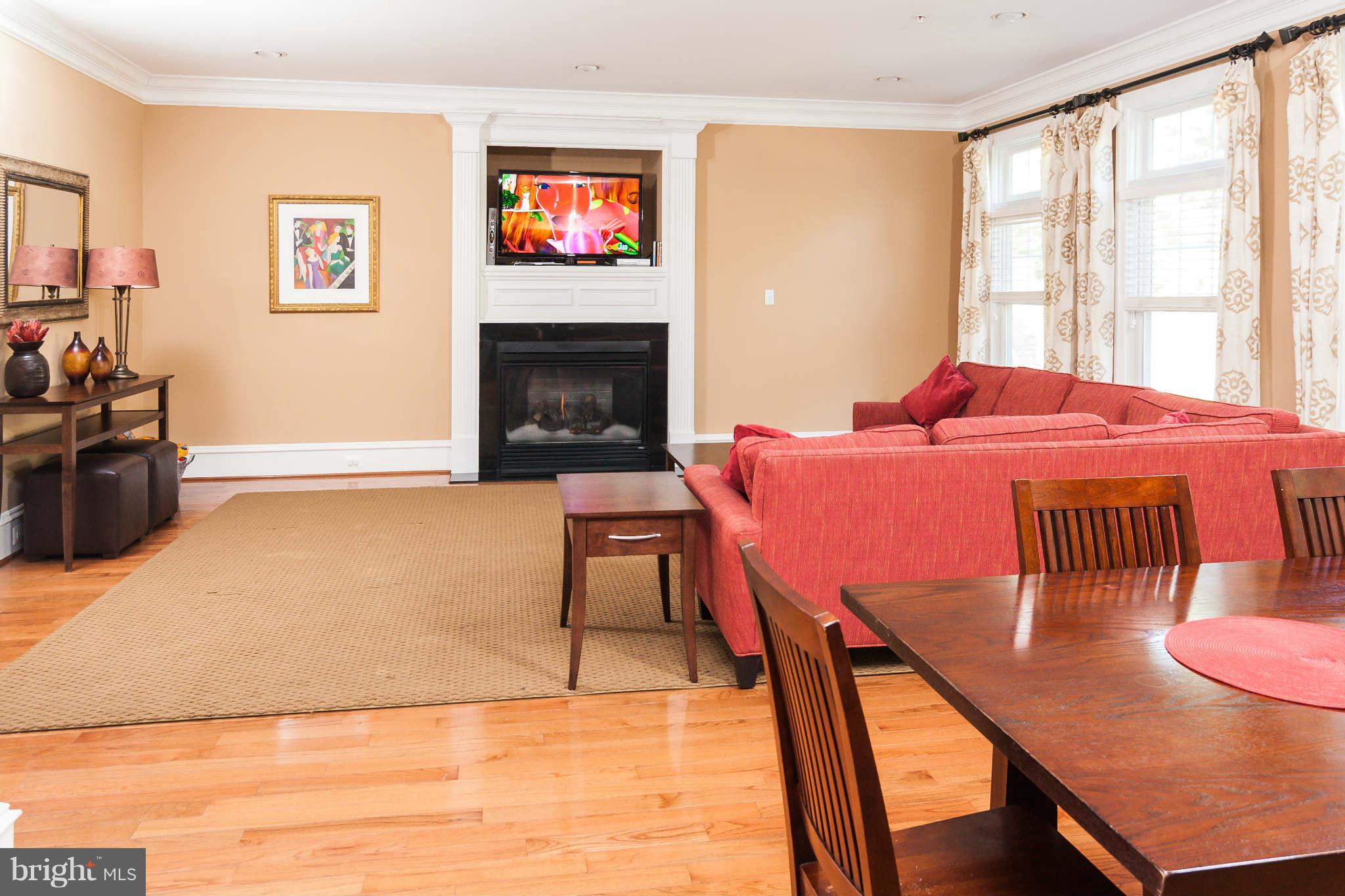 5921 Anniston Road Bethesda, MD 20817 - Photo 14 of 30 Family Room