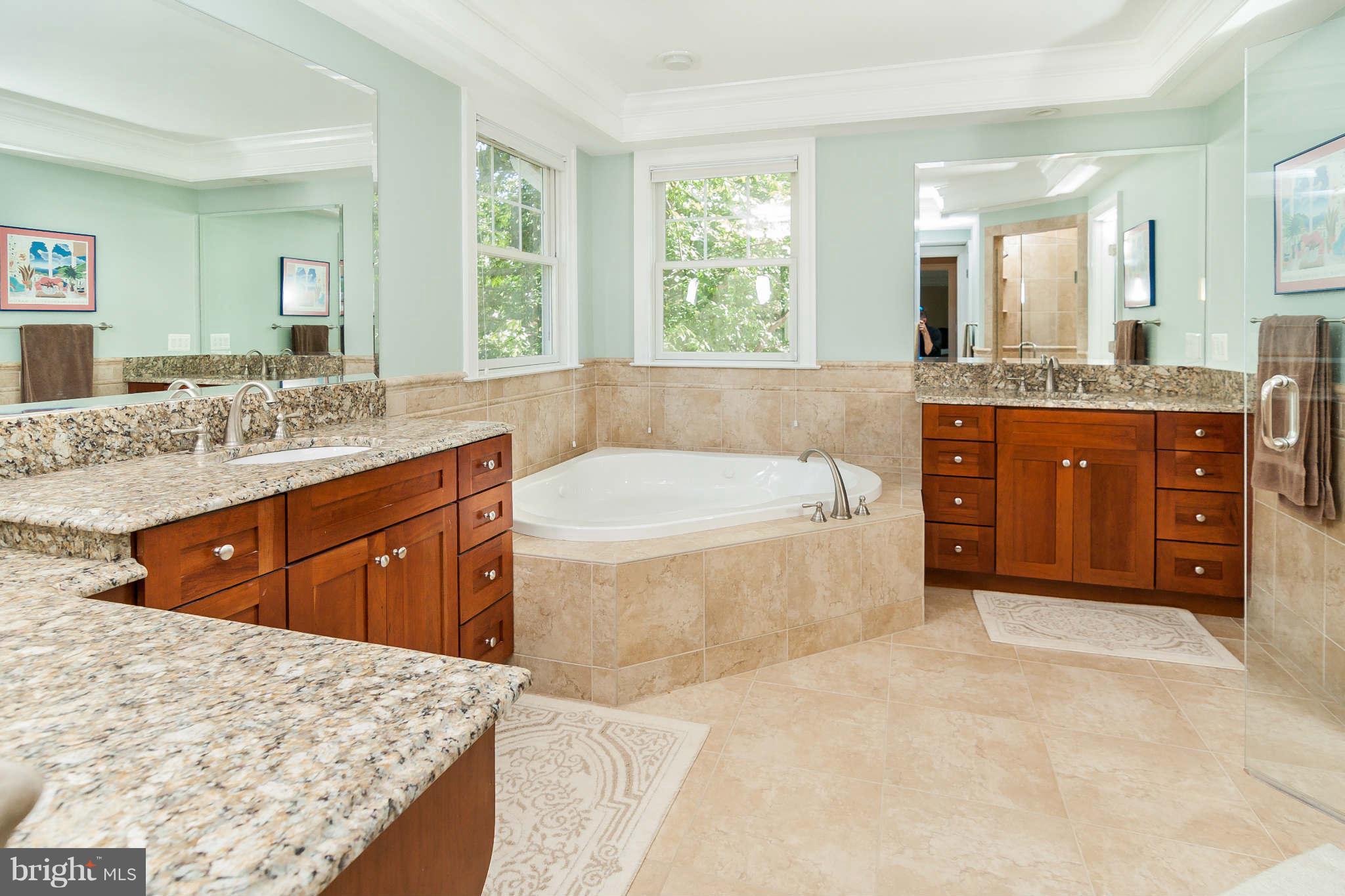 5921 Anniston Road Bethesda, MD 20817 - Photo 18 of 30 Bath (Master)