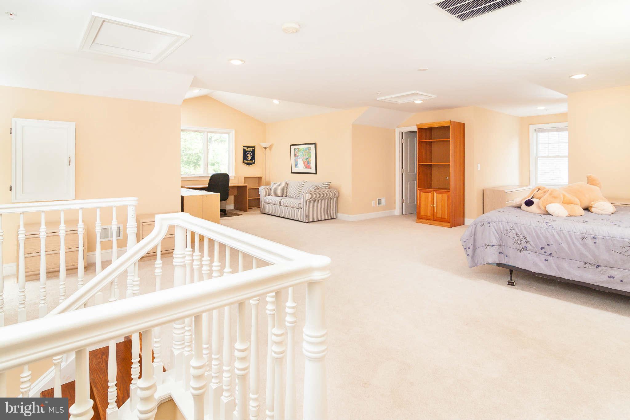 5921 Anniston Road Bethesda, MD 20817 - Photo 26 of 30 LOFT/BEDROOM