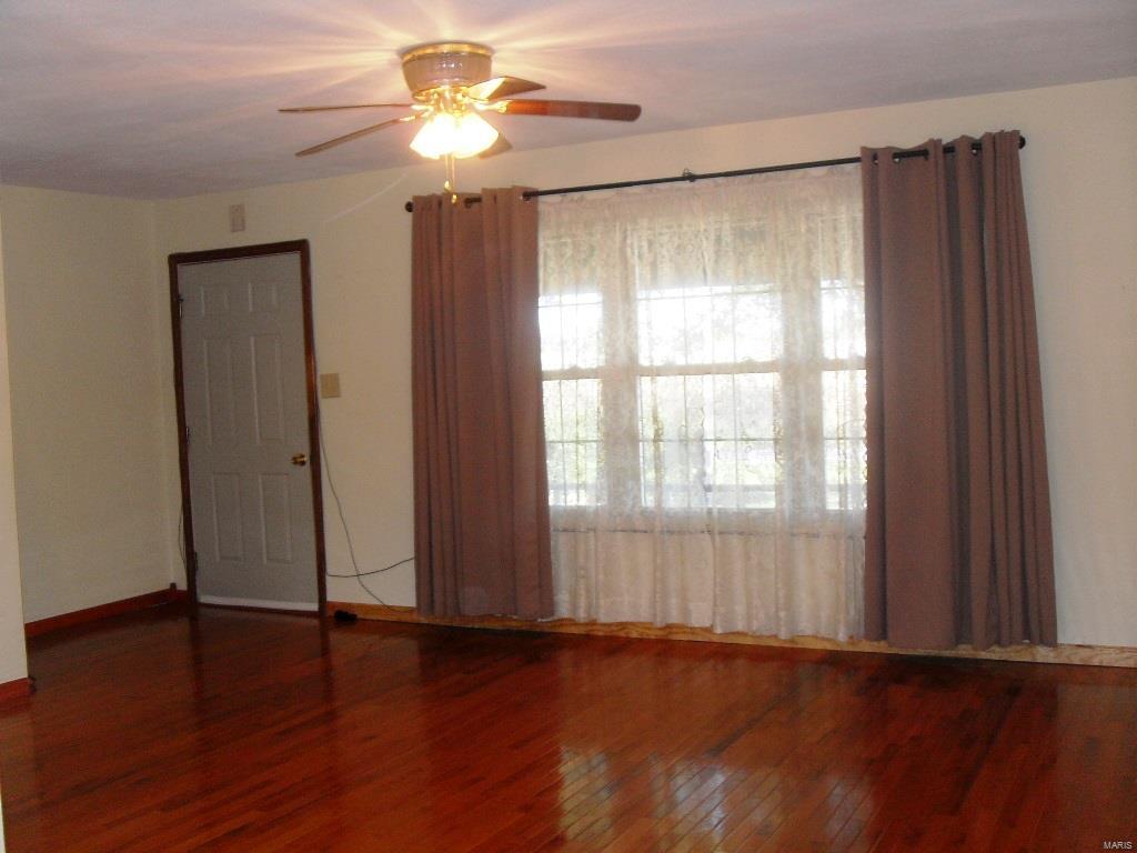 10924 Lake Road Highland, IL 62249 - Photo 2 of 29