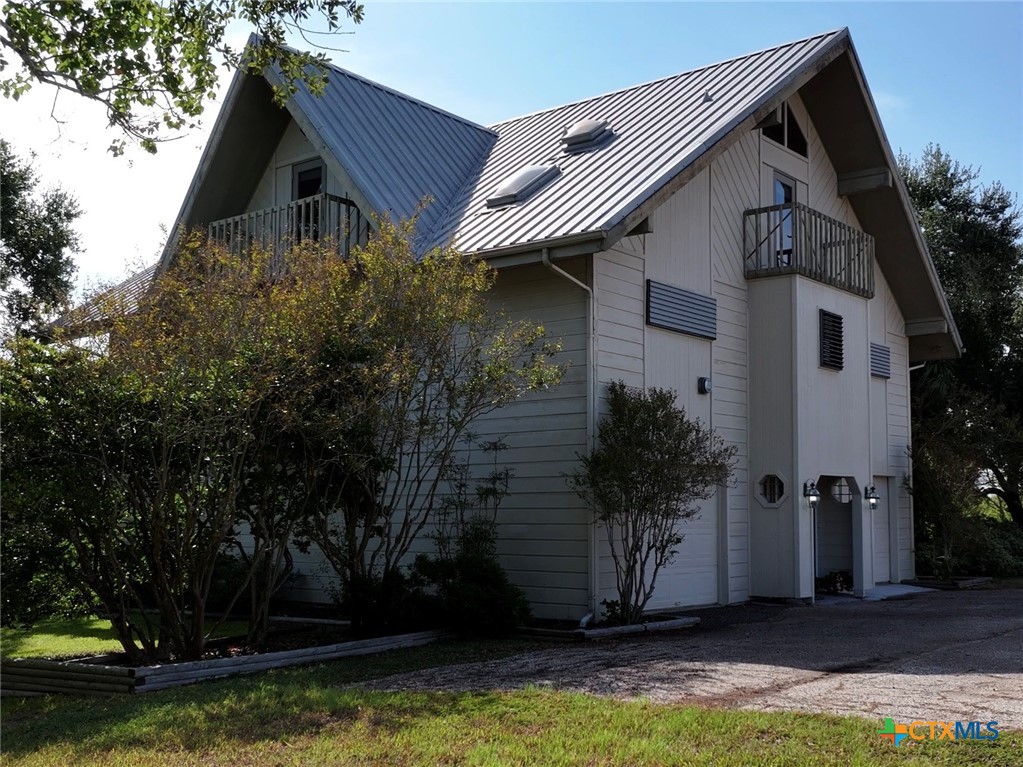 4 Westmont Road Port Lavaca, TX 77979 - Photo 7 of 48 Gallery Image 7
