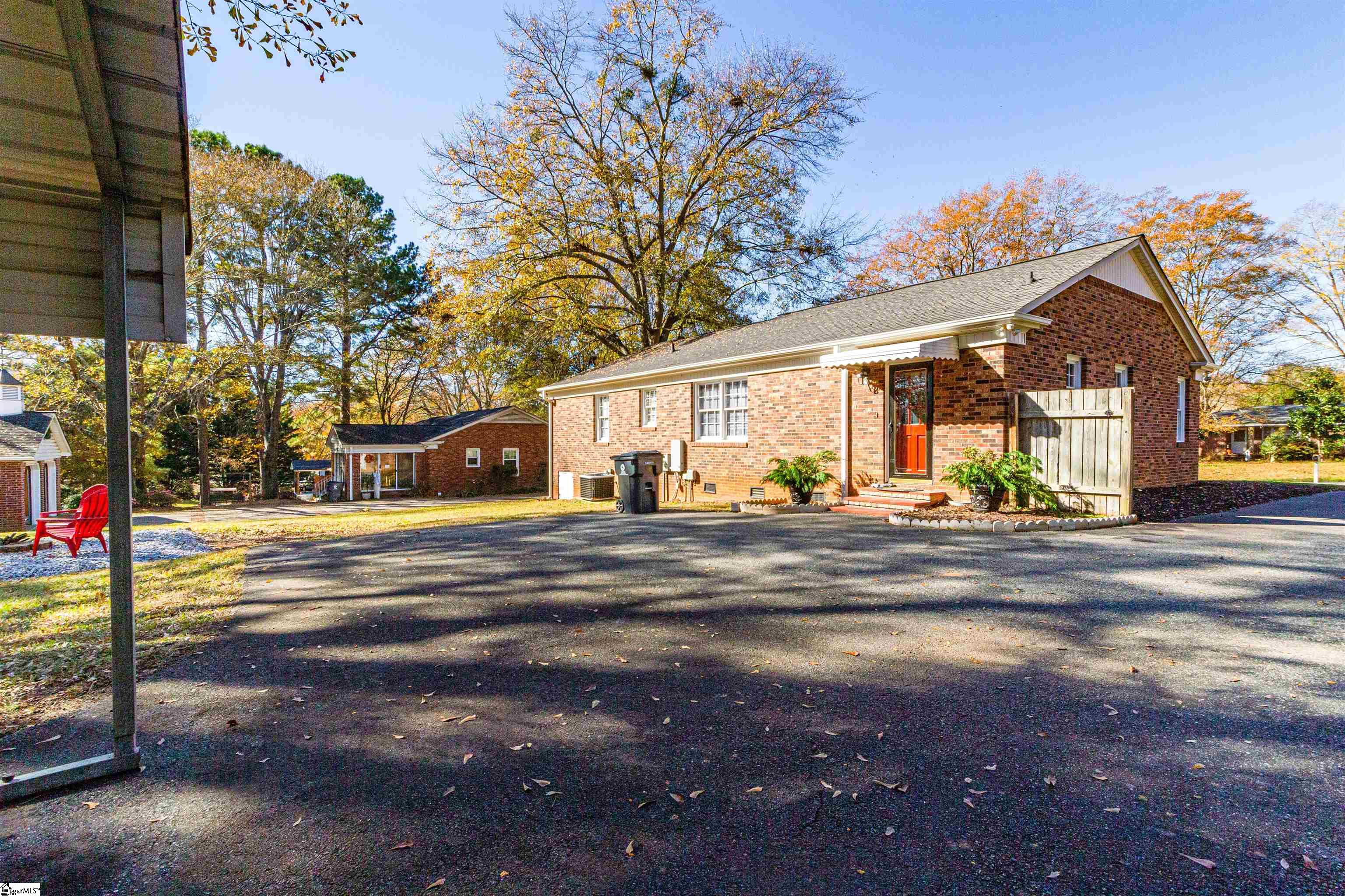 108 Maple Drive Inman, SC 29349 - Photo 28 of 36