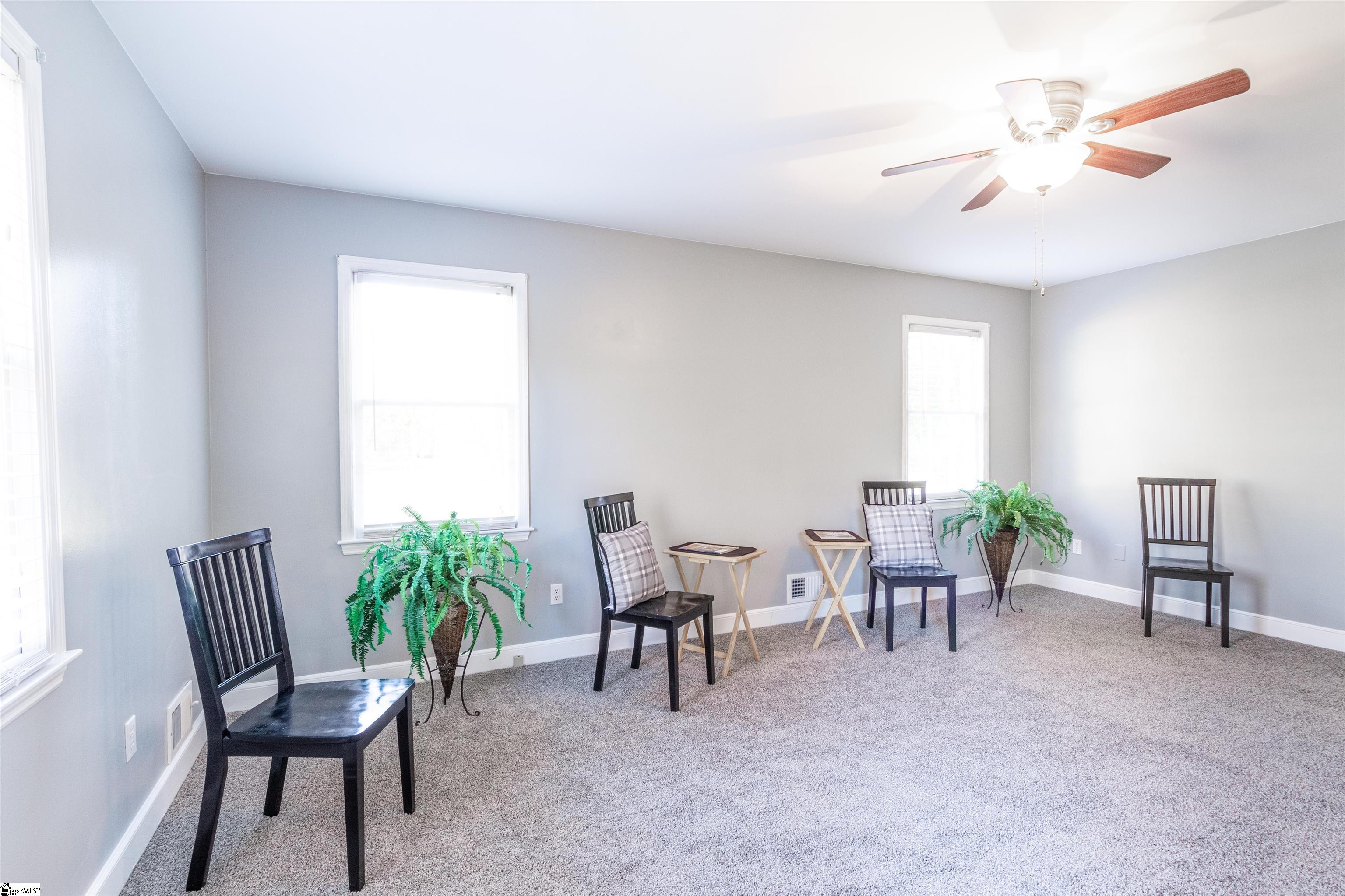 108 Maple Drive Inman, SC 29349 - Photo 4 of 36