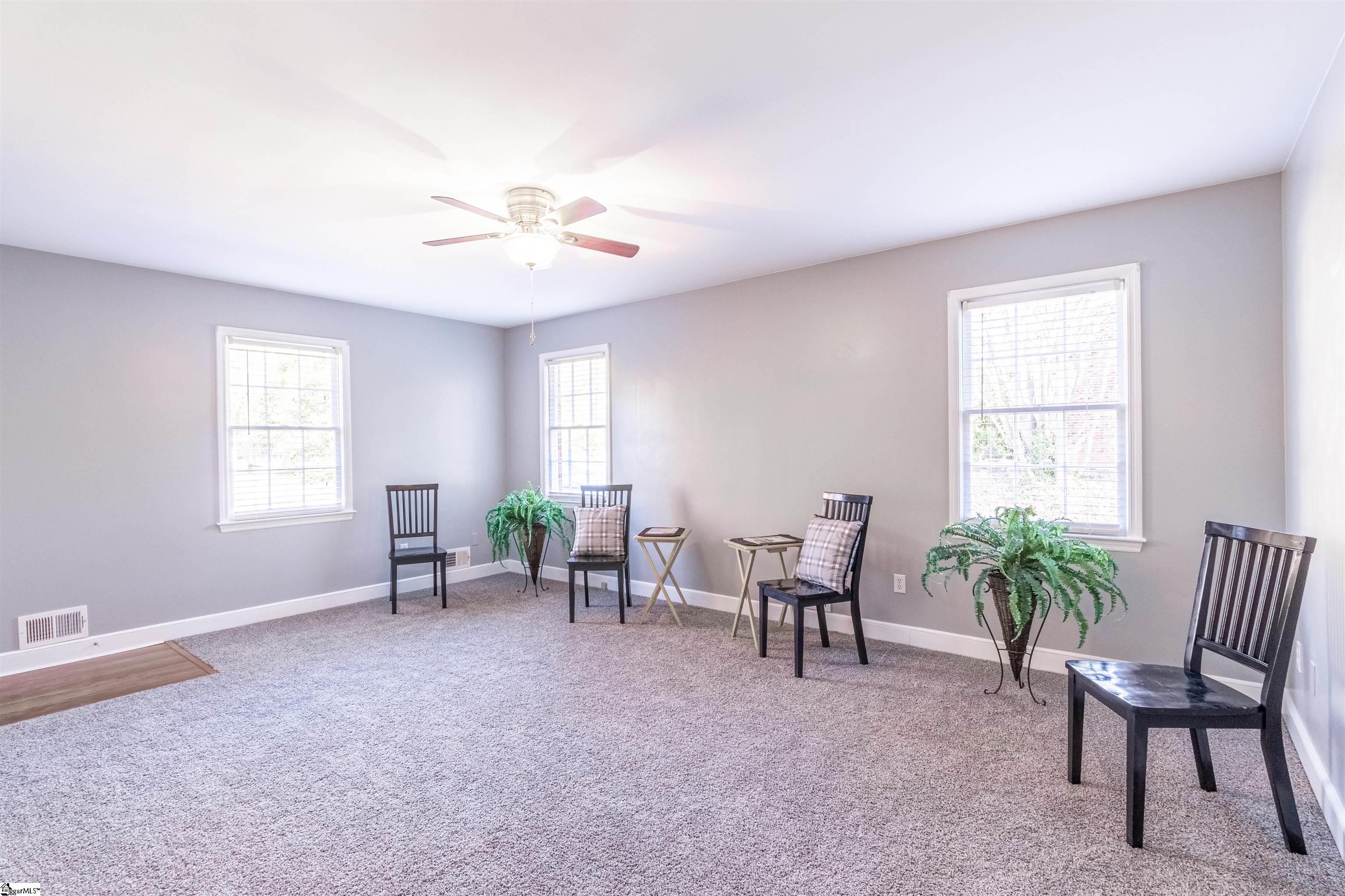 108 Maple Drive Inman, SC 29349 - Photo 5 of 36